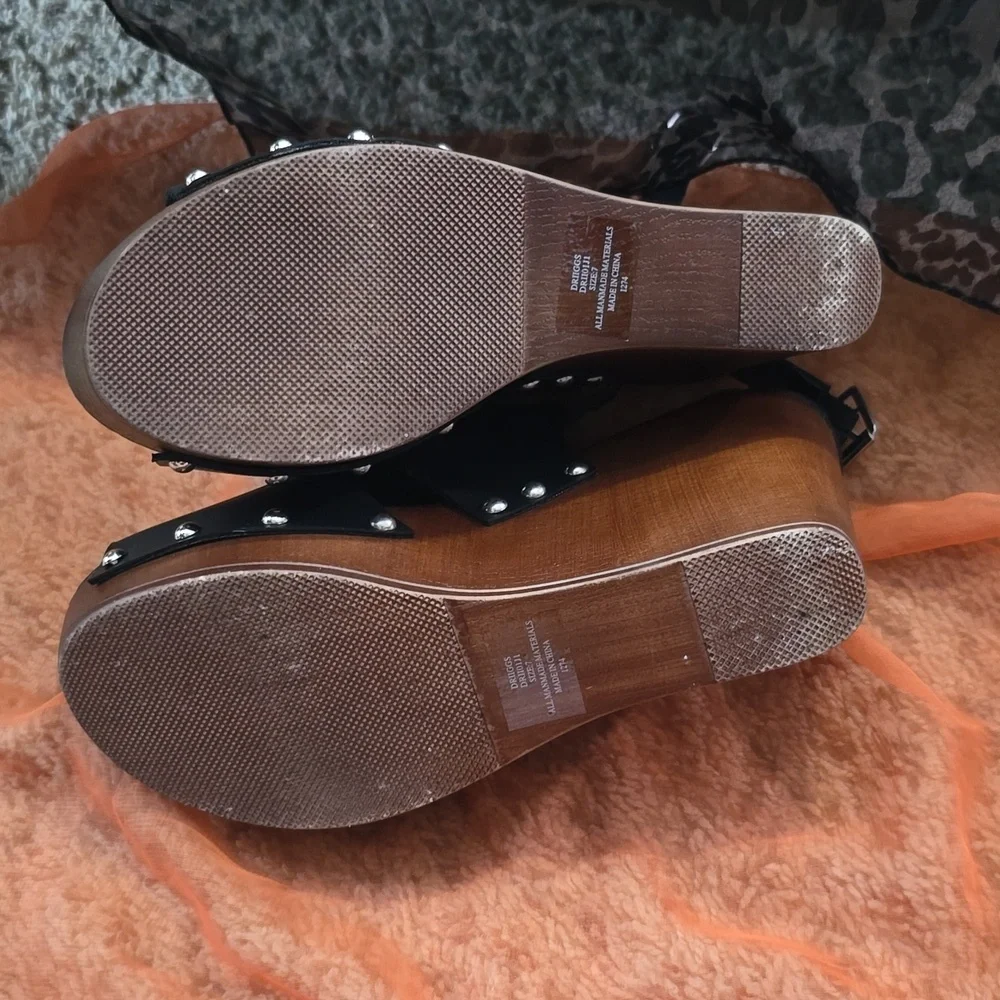 Madden girl wedges